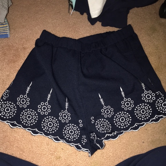 SheIn navy blue shorts - Picture 1 of 2